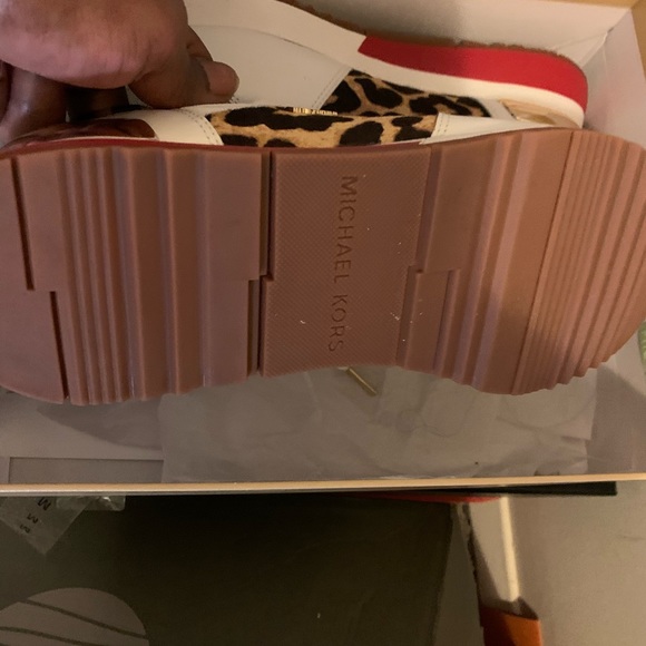 Shoes - Picture 2 of 2